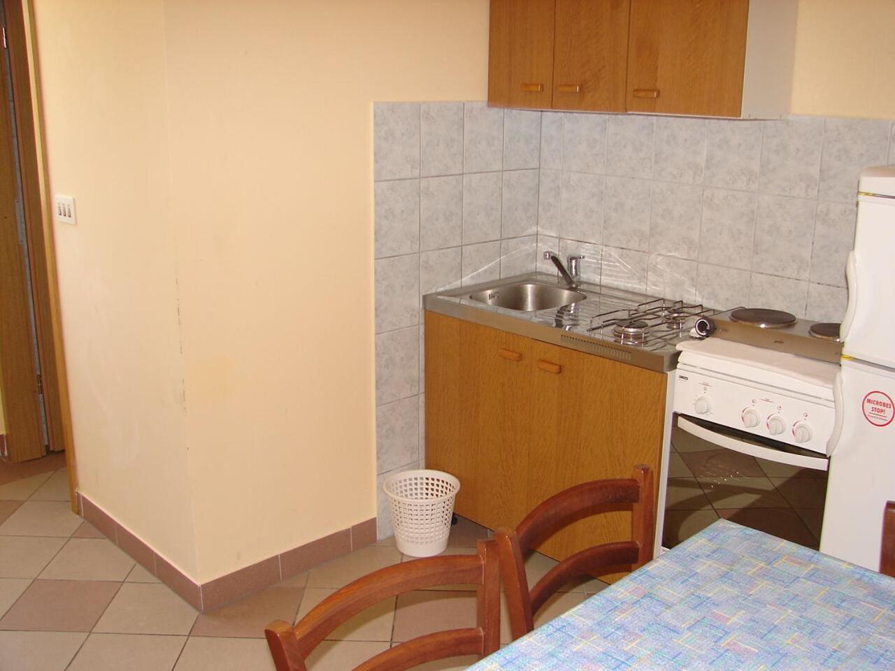 Apartments Mara - barbecue Trogir Bagian luar foto